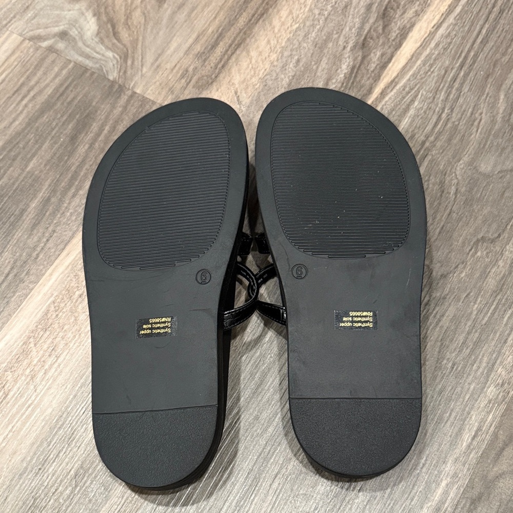 Abound Black Strappy Women's Sandals - Picture 3 of 3